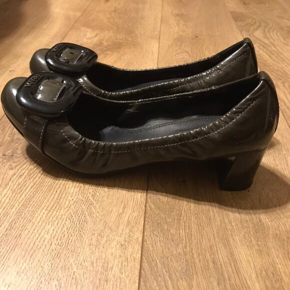 Exquisite green Prada patent leather with buckle MADE IN ITALIA - Picture 7 of 10